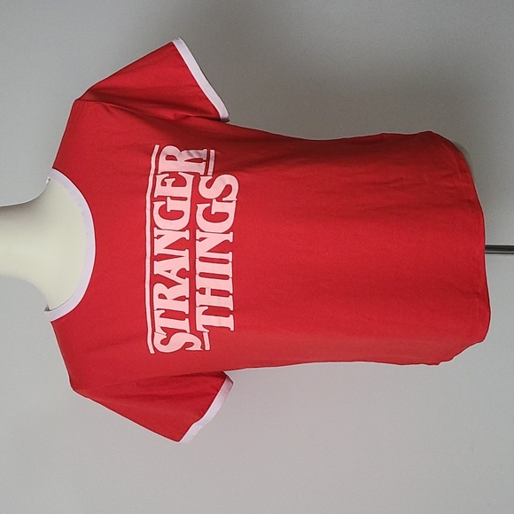 Stranger Things Merch T-shirt (L) + bracelets & necklaces (new) - Picture 8 of 13